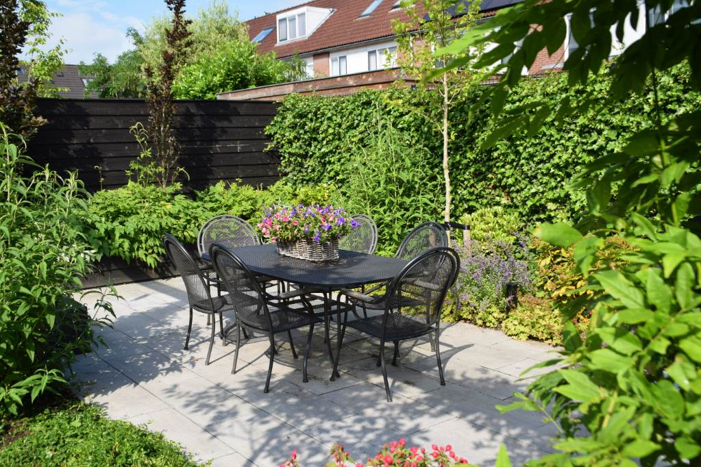 Onderhoudsvriendelijke luxe tuin - Dutch Quality Gardens
