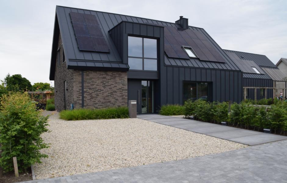voortuinen met strakke lijnen en robuuste materialen dutch quality gardens 1