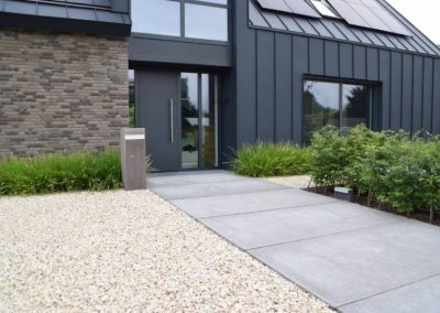 voortuinen met strakke lijnen en robuuste materialen dutch quality gardens 5