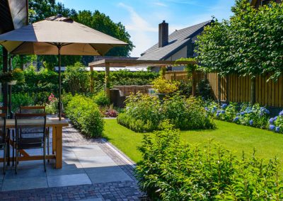Klassieke Relaxtuin In Nieuw Vossemeer (2)